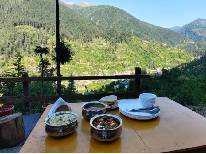 Mountain Retreat 2 Homestay Jibhi